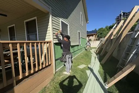 Gatlinburg green siding replacement