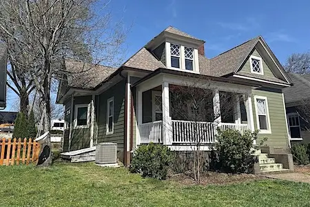 South Knoxville green siding replacement